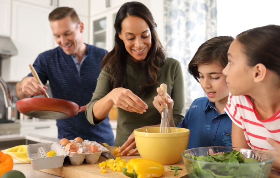 Menjaga Keseimbangan Pencernaan di Tengah Kesibukan Modern