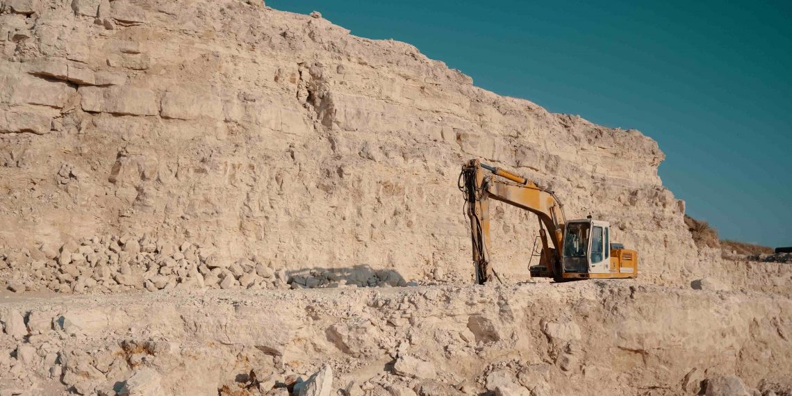 Risiko Ekonomi Negara yang Bergantung pada Sumber Daya Alam