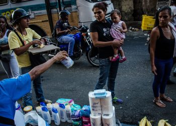 Venezuela Jadi Contoh, Ketergantungan Minyak dan Terjerat Inflasi Ekstrem