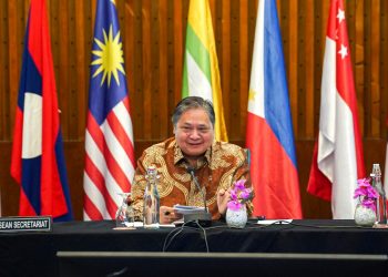 Airlangga Umumkan Stimulus Ekonomi Rp 30 Triliun untuk Masyarakat