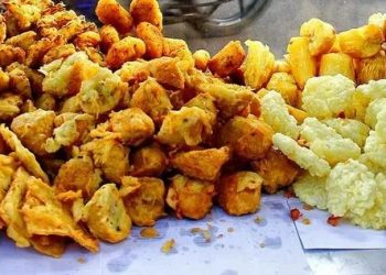 Meski Minyak Naik, Gorengan Tetap Ramai dan Murah di Pinggir Jalan