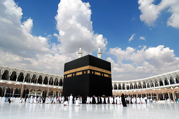 UU PIHU No. 14/2025 Legalkan Umrah Mandiri, Ribuan Travel Umrah Terancam Gulung Tikar"