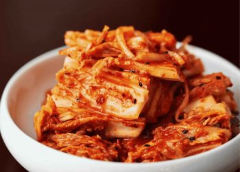Kenapa Kimchi Selalu Ada di Meja Makan Orang Korea? Ini Alasannya
