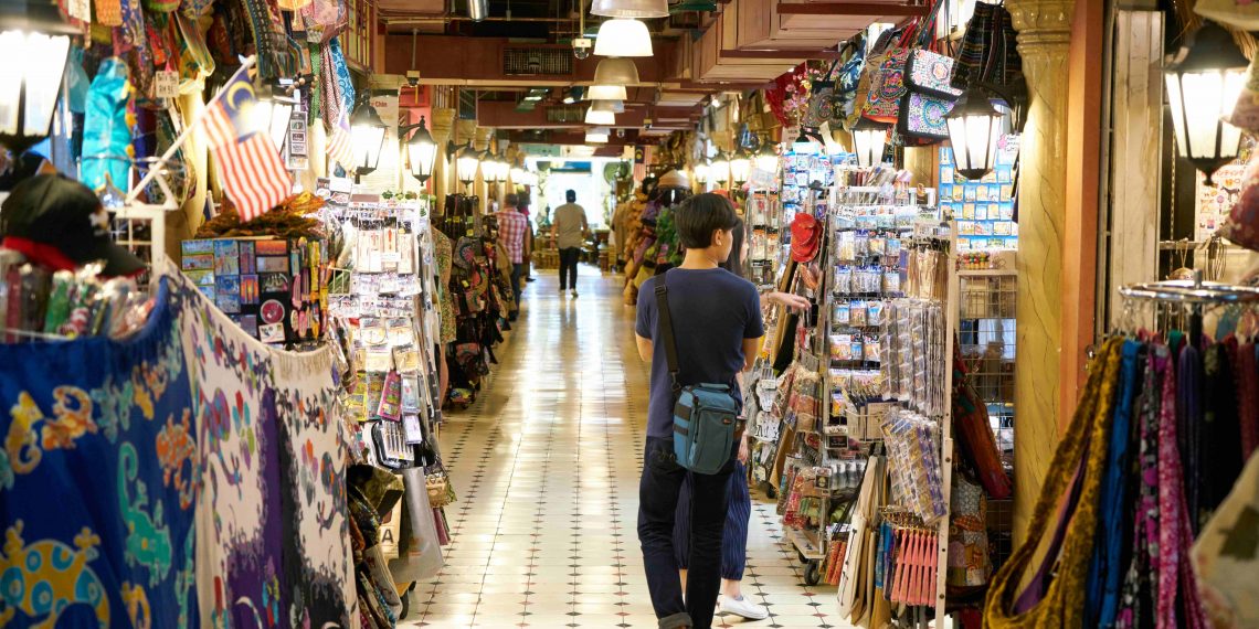 Kenapa Harga di Minimarket Lebih Mahal dari Pasar Tradisional? Ini Penjelasannya