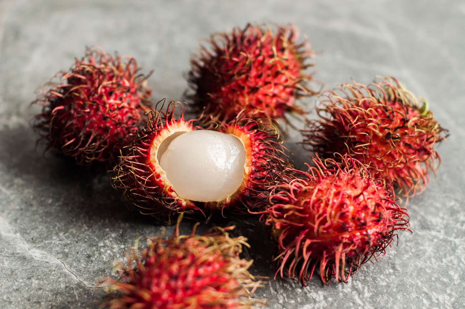 Musim Rambutan Diprediksi Mundur, Petani Ungkap Penyebabnya