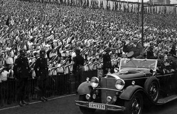 10 Peristiwa Penting Dunia Abad ke-20 yang Mengubah Arah Sejarah