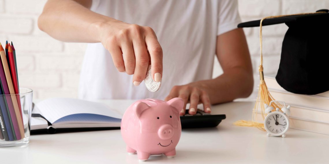 Masih Banyak Warga Pilih Simpan Uang di Rumah daripada di Bank, Begini Penjelasannya