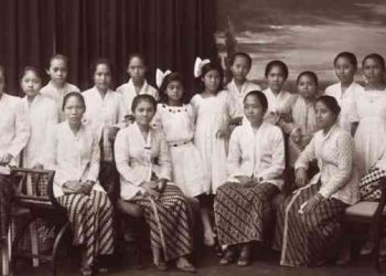 Sejarah Kebaya: Dari Busana Tradisional Hingga Simbol Nasional Indonesia