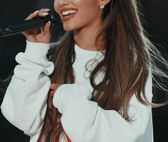 Cynthia Erivo Kehilangan Suara Jelang Karpet Merah ‘Wicked: For Good’, Ariana Grande Datang Membantu