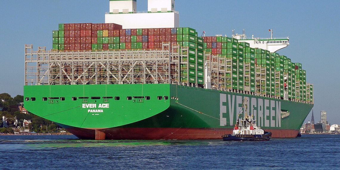 Ternyata Ini Isi Kontainer Evergreen yang Diangkut Kapal Raksasa