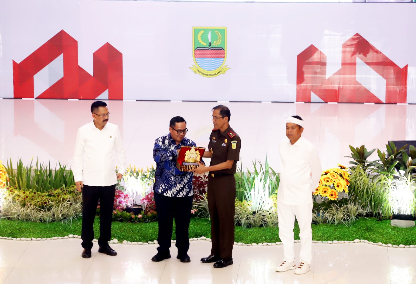 Jamkrindo Dukung Program Pidana Kerja Sosial Bersama Kejagung dan Pemprov Jabar