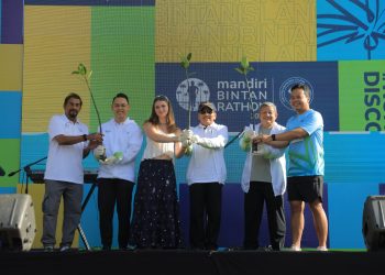 Bank Mandiri Perkuat Aksi Lingkungan di Bintan Marathon 2025 Lewat Livin’ Planet dan Program Mandiri Looping for Life