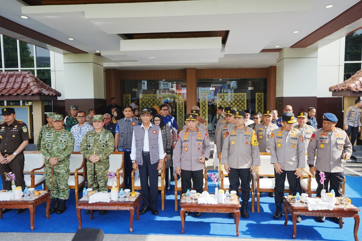 Hadiri Apel Srawung Agung di DIY, Kapolri Tekankan Pentingnya Sinergi dengan Warga Jaga Keamanan Sosial