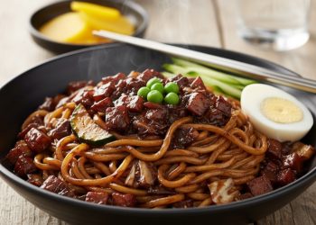 Funfact Jjajangmyeon, Hidangan Ikonik Korea dengan Akar Kuliner Tiongkok