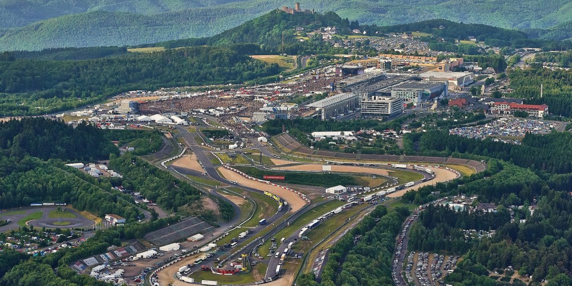 Nürburgring Nordschleife: Sirkuit Legendaris dengan 20,8 km Panjang