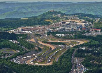 Nürburgring Nordschleife: Sirkuit Legendaris dengan 20,8 km Panjang