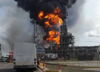 Fasilitas Pemurnian Petrocedeno di Venezuela Alami Kebakaran Serius