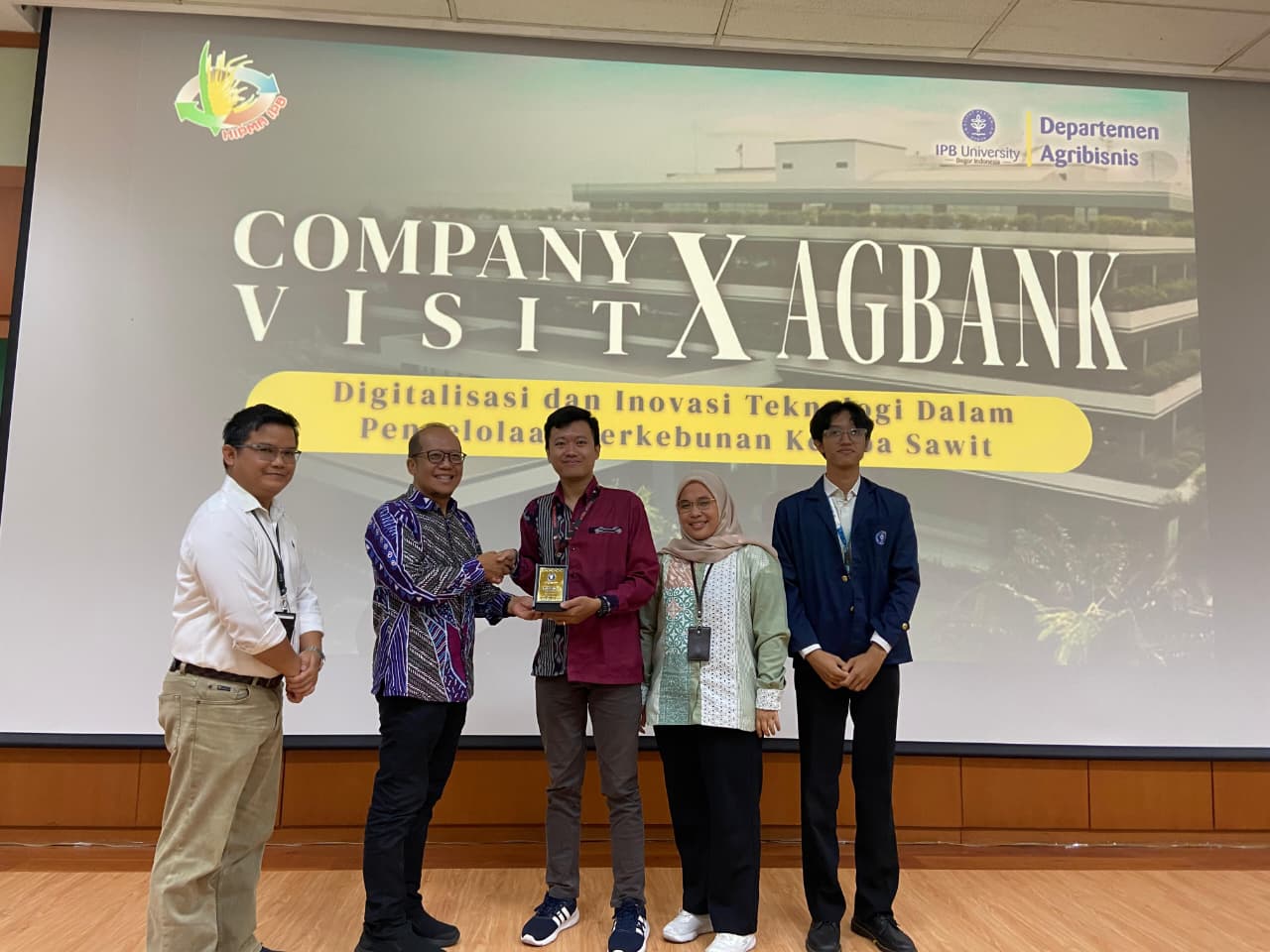 Astra Agro Kenalkan Digitalisasi Perkebunan Sawit kepada Mahasiswa Agribisnis IPB