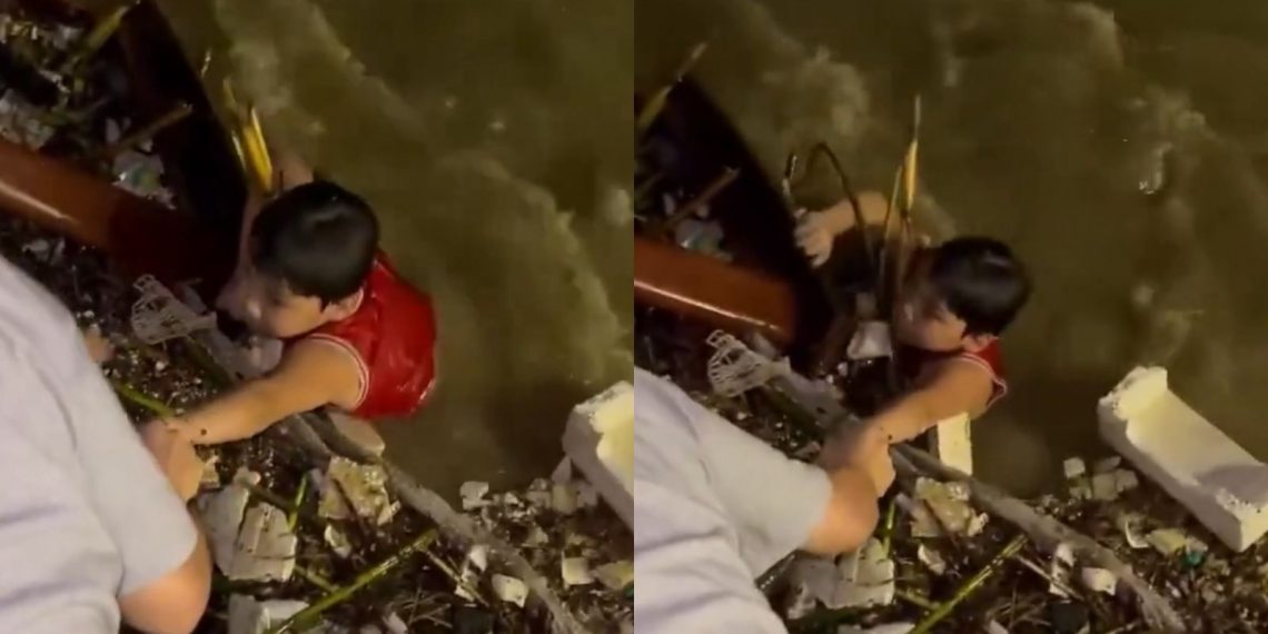 Momen Haru Evakuasi Anak 8 Tahun dari Banjir Bandang di Vietnam