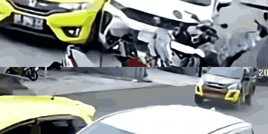 Pencuri Aki Tower Indosat Kabur, Polisi Kejar hingga Tabrak Motor Parkir