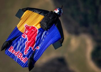 Alasan Red Bull Hobi Atraksi Ekstrem Sampai Jadi Ikon Dunia