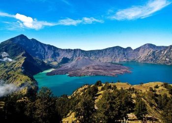 BTN Gunung Rinjani Tutup Total Jalur Pendakian Awal 2026 karena Ancaman Cuaca Ekstrem