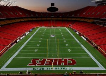 Chiefs Pindah Lintas Negara Bagian Setelah Kansas Setujui Stadion Kubah Baru