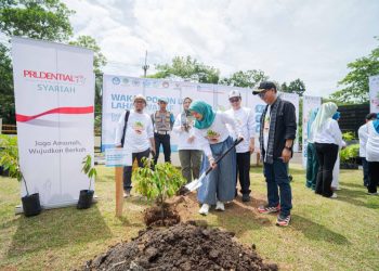 Prudential Syariah dan Muhammadiyah Tanam 1.113 Pohon di Banten untuk Peringati Hari Menanam Pohon Nasional