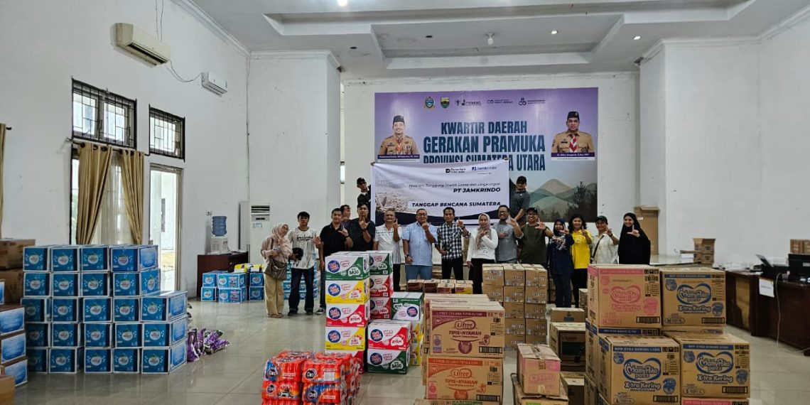 Jamkrindo Salurkan Bantuan Tanggap Darurat Banjir di Wilayah Sumatera