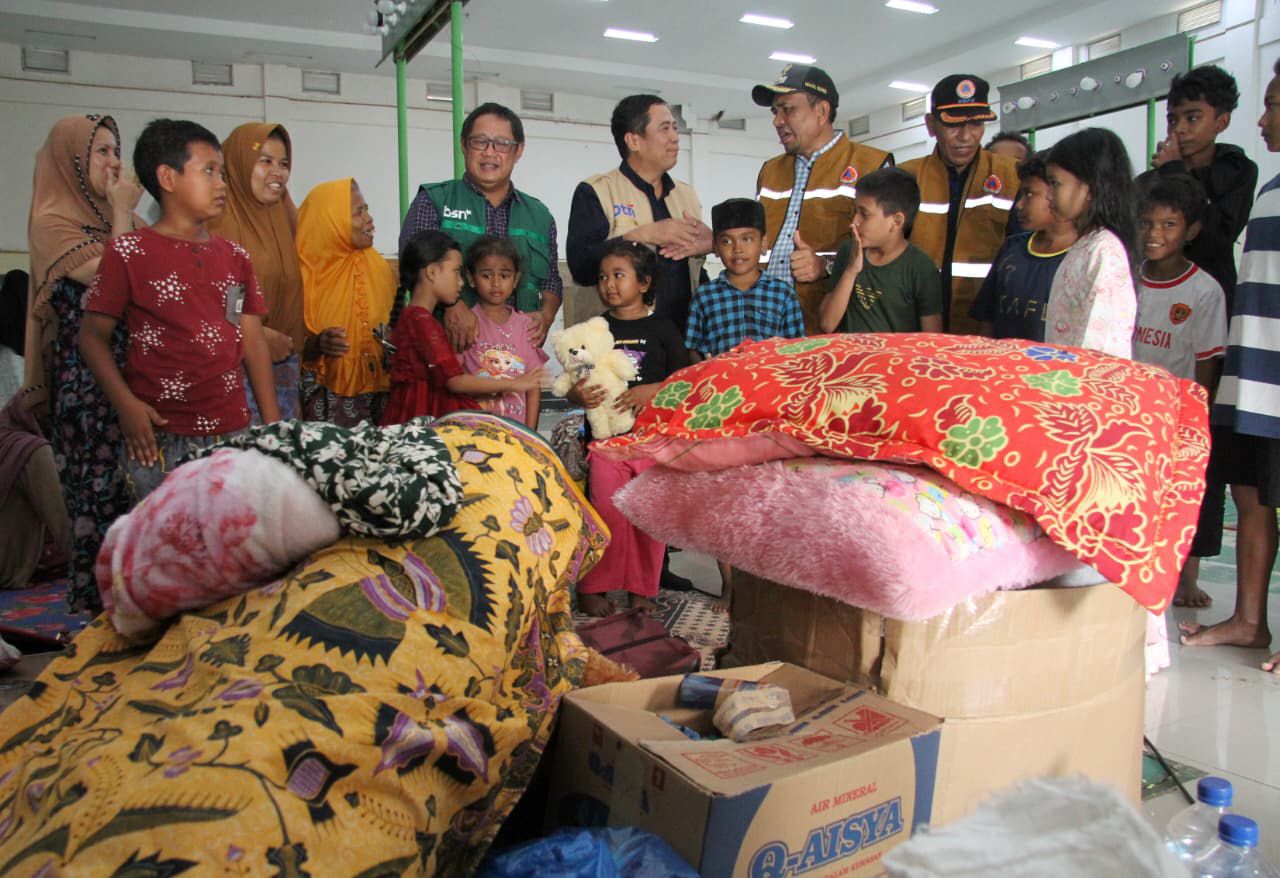 Direksi BTN dan BSN Menyapa Langsung Korban Terdampak Banjir di Aceh