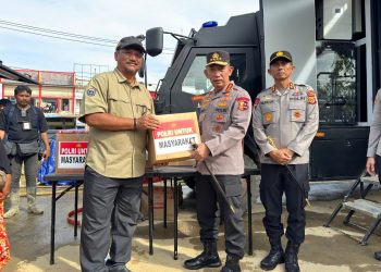 Kapolri Tinjau Pengungsian di Aceh Tamiang, Salurkan Bantuan Enam Truk untuk Warga Terdampak
