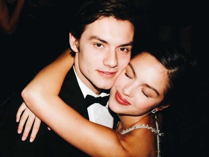 Alasan Olivia Rodrigo dan Louis Partridge Putus Setelah 2 Tahun Pacaran