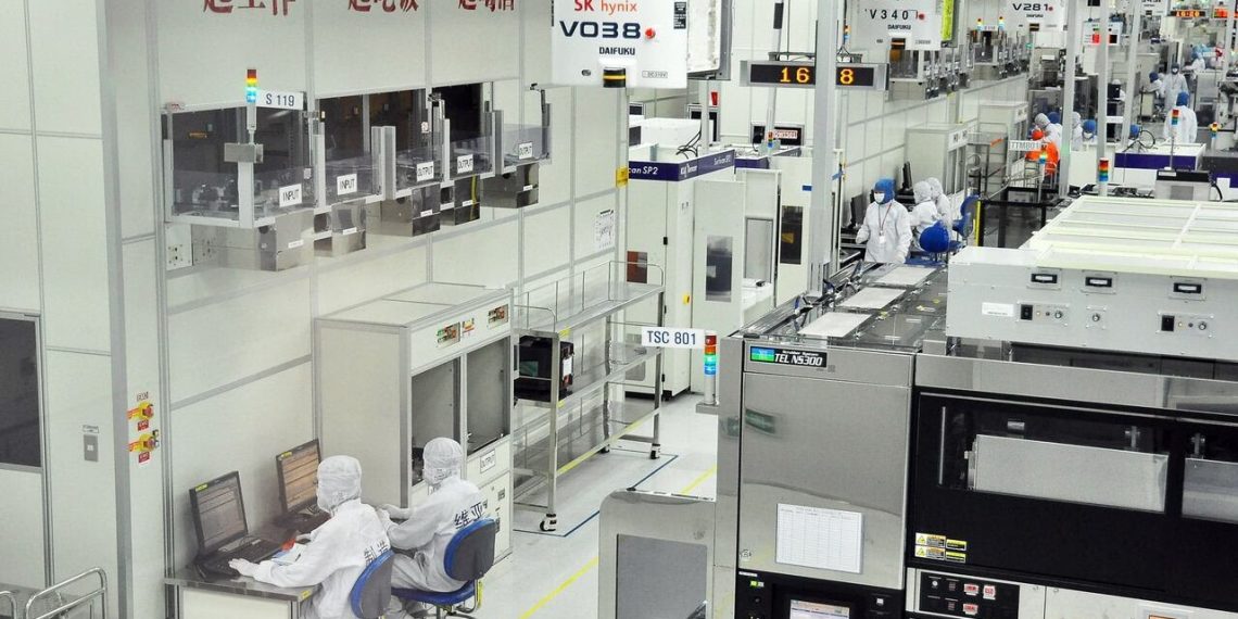 AS Beri Izin Tahunan, Samsung dan SK Hynix Bisa Kirim Peralatan Chip ke China pada 2026