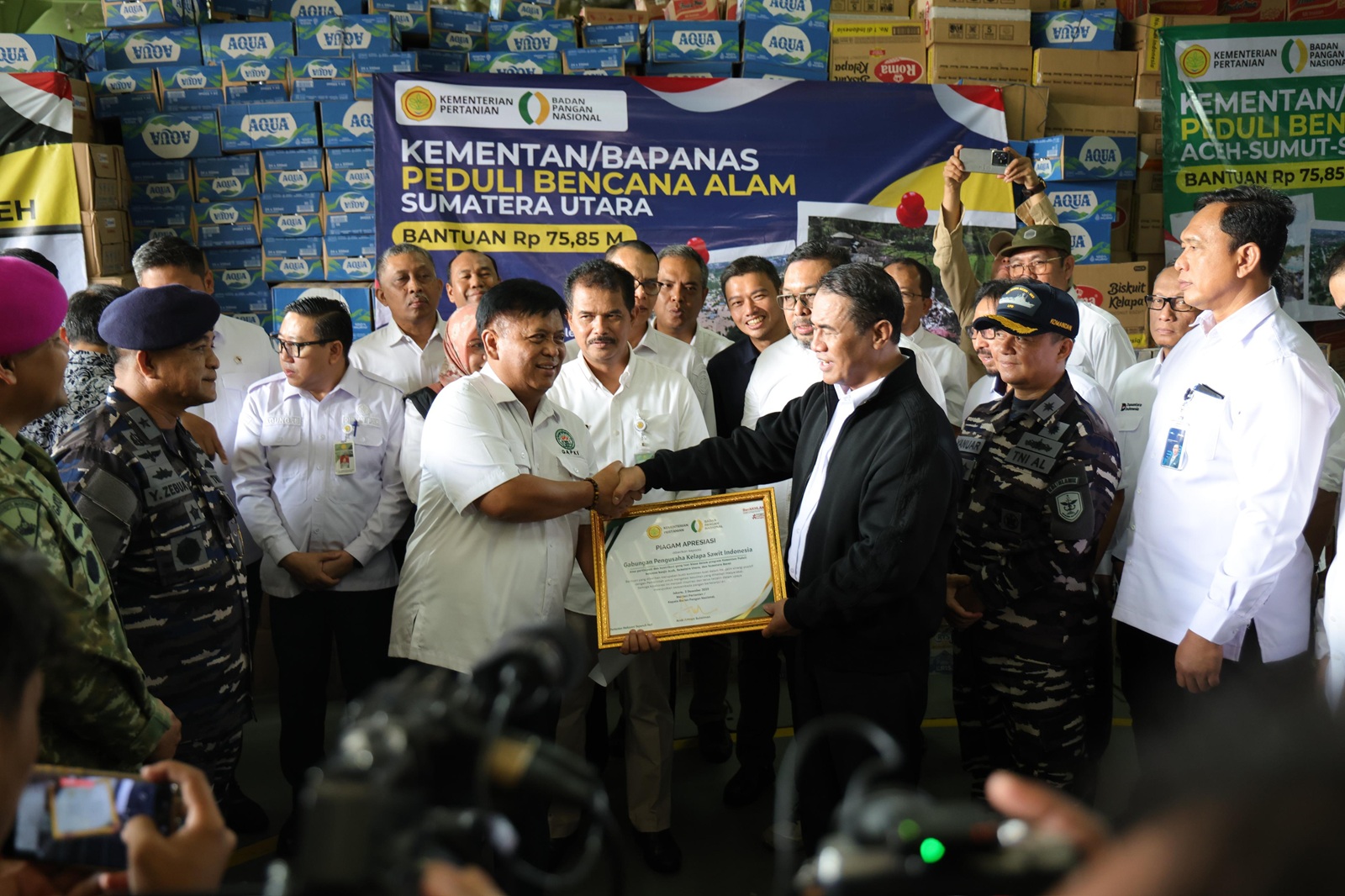 Mentan Amran Apresiasi Kepedulian GAPKI pada Gerakan Donasi Bencana Sumatera