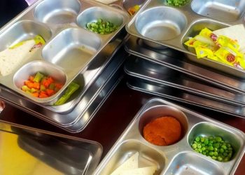 MBG Harus Pakai Produk Warga, Bukan Makanan Pabrik