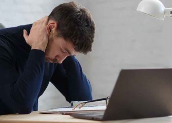 Puluhan Juta Pekerja Indonesia Alami Overwork, 10 Jam/Hari