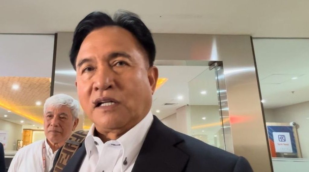 Yusril Tegaskan Status WNI yang Bergabung dengan Militer Asing Tak Gugur Otomatis