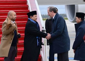 Prabowo Tiba di Paris, Dijadwalkan Jamuan Malam dengan Presiden Macron di Istana Élysée