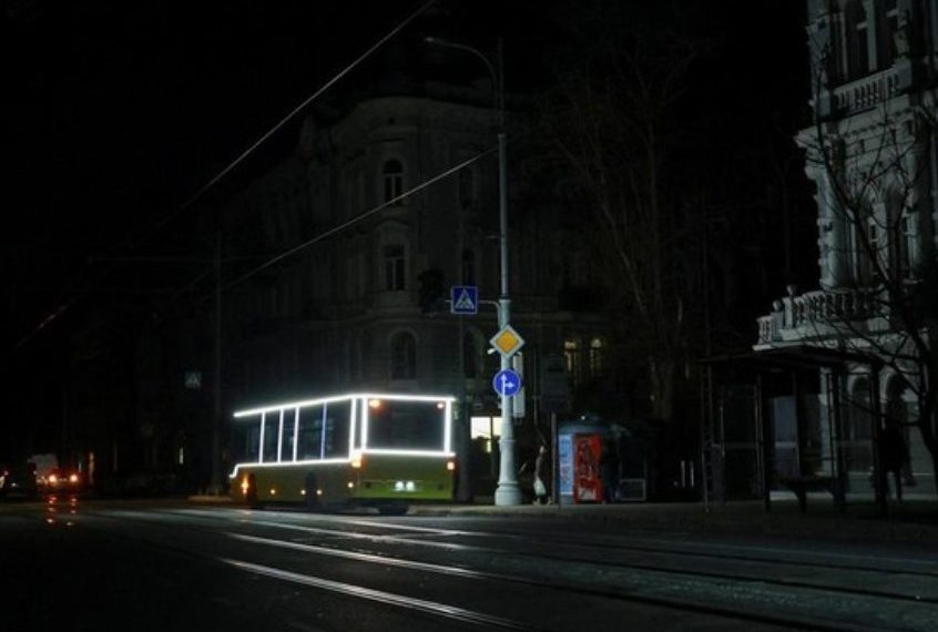 Tak Ada Alasan Berhenti Hidup, Warga Ukraina Bertahan Di Tengah Pemadaman Listrik Akibat Serangan Rusia