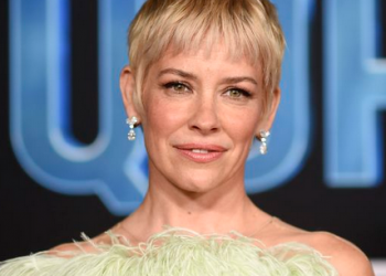 Evangeline Lilly Mengaku Alami Kerusakan Otak Usai Kepalanya Membentur Batu