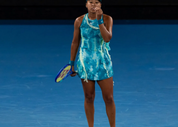 Naomi Osaka Tampil Ikonik dengan Pernyataan Fashion Berani di Australian Open