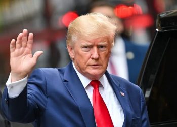 Trump Pertimbangkan Serangan Besar Baru Ke Iran Setelah Negosiasi Nuklir Buntu