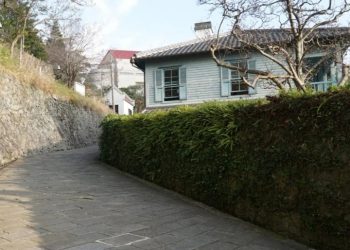 Rumah di Belanda Banyak yang Miring, Ini Penyebab Aslinya