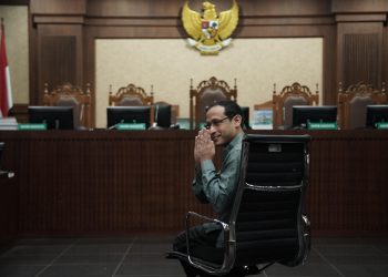 UGM Tegaskan Pengadaan Chromebook Era Nadiem adalah Keputusan Krisis, Bukan Kriminalisasi