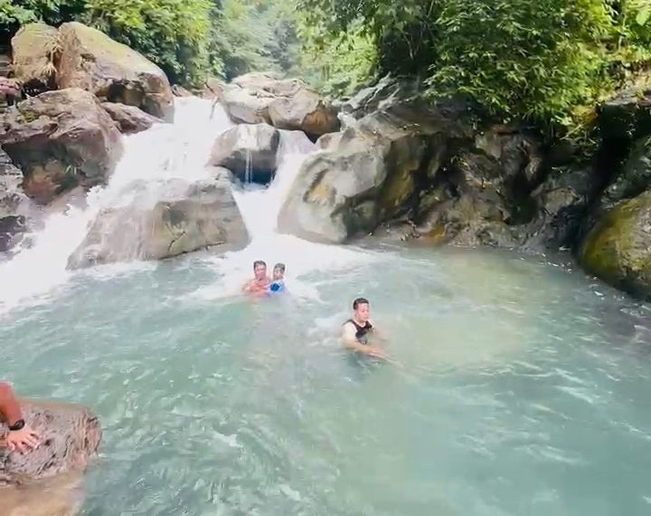 Wisata Air Terjun Murah Meriah nan Mengasyikkan, Curug Leuwihejo Jadi Primadona di Sentul Bogor