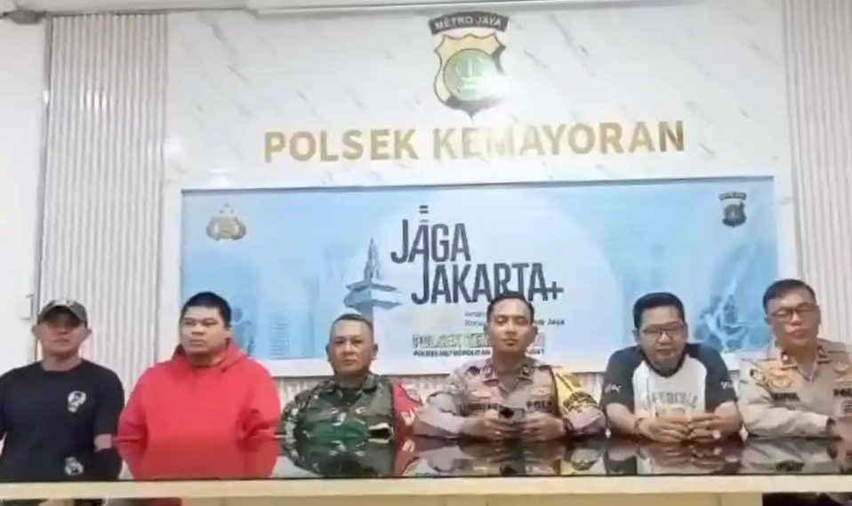 Penjual Es Gabus di Kemayoran Dituding Pakai Spons, Ini Fakta Sebenarnya