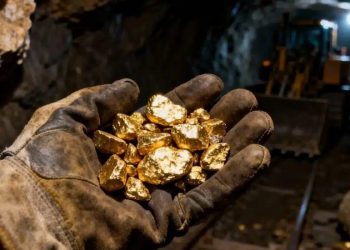 Malaysia Izinkan Warga Miskin Tambang Emas Saat Harga Lagi Tinggi