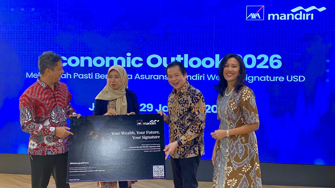 AXA Mandiri Luncurkan Asuransi Dwiguna Berbasis Dolar AS dan Campaign Melangkah Pasti