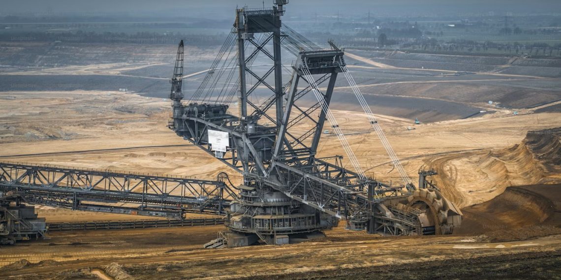 Ekspor RI Terpukul di November, Kontraksi Dalam dari Sektor Tambang