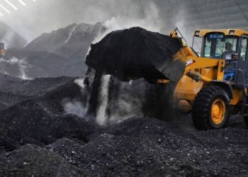 KAI Gaspol Angkut Batu Bara Demi Listrik Aman Selama Nataru